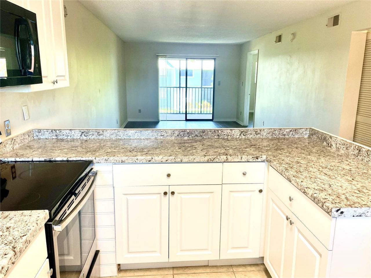 6033 34th Street W, Unit 104, Bradenton, FL 34210 Photo