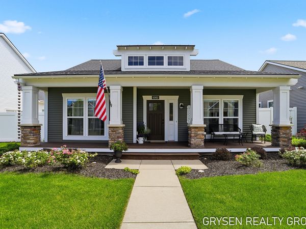 6960 E Cottage Lane, Rockford, MI 49341