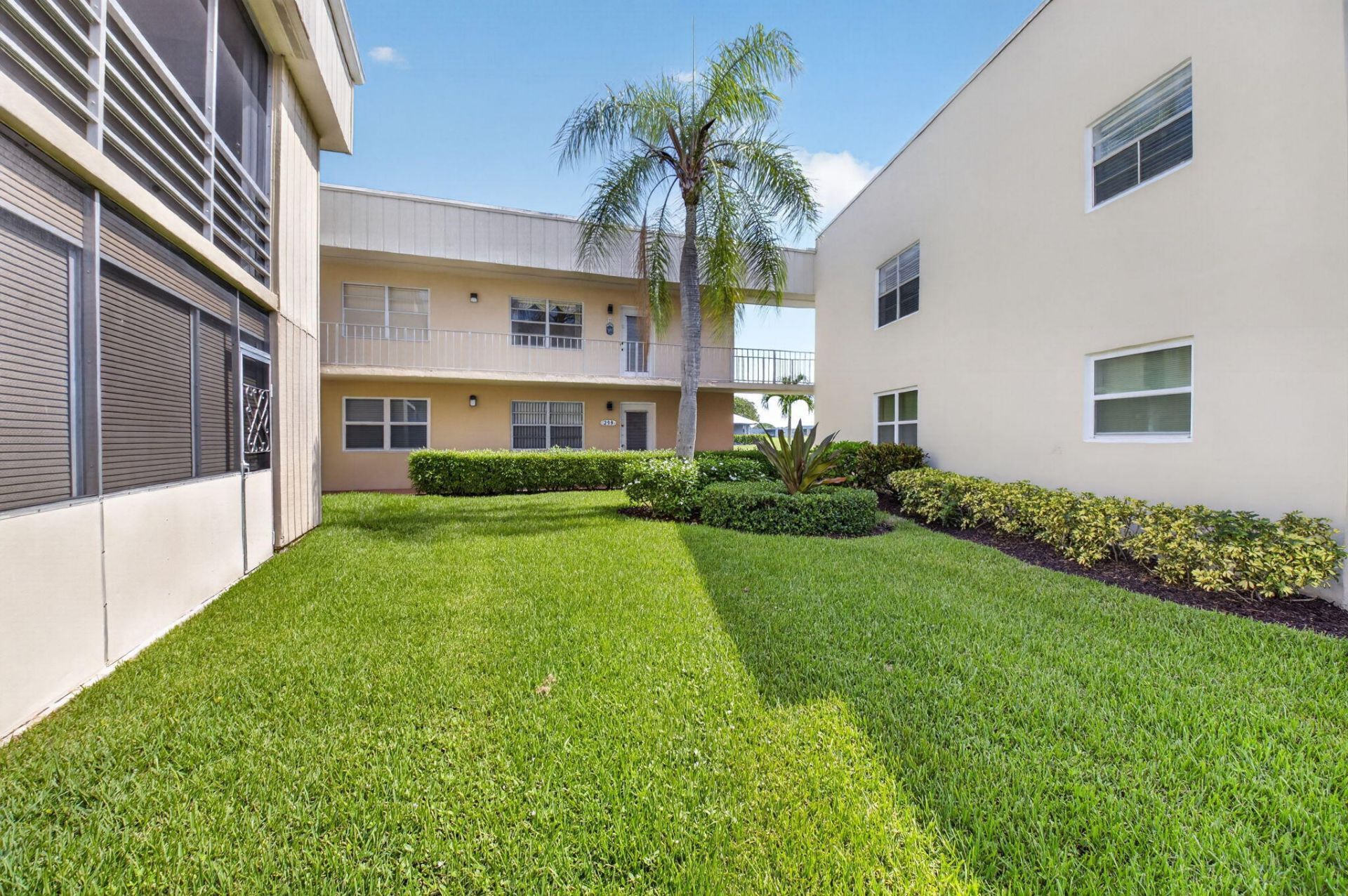 323 Capri G, Unit 323, Delray Beach, FL 33484 Photo