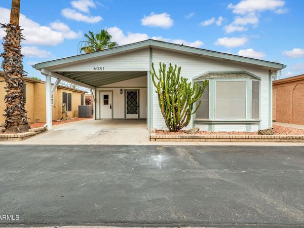 6081 S OAKMONT Drive, Chandler, AZ 85249