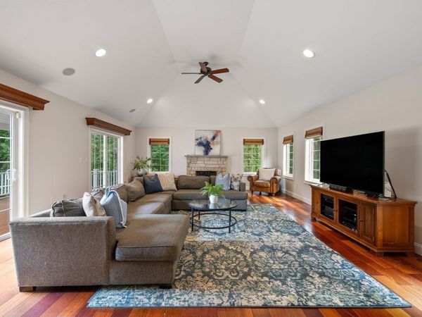 14 Harnden Road, Foxboro, MA 02035