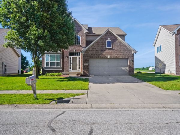 7895 Blue Jay Way , Zionsville, IN 46077