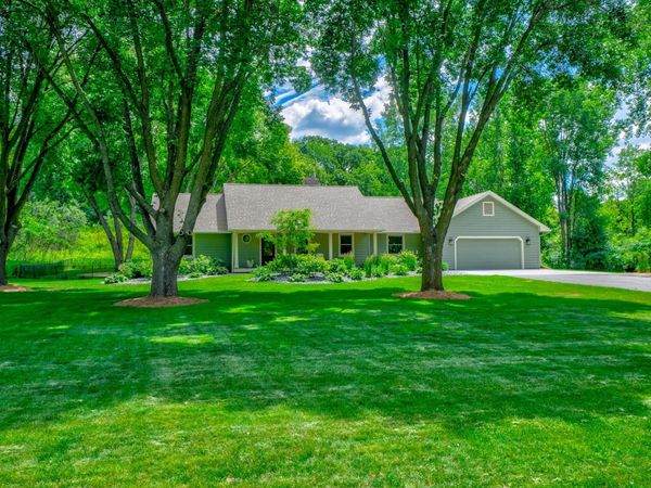 2525 Oriole Avenue N, Stillwater, MN 55082