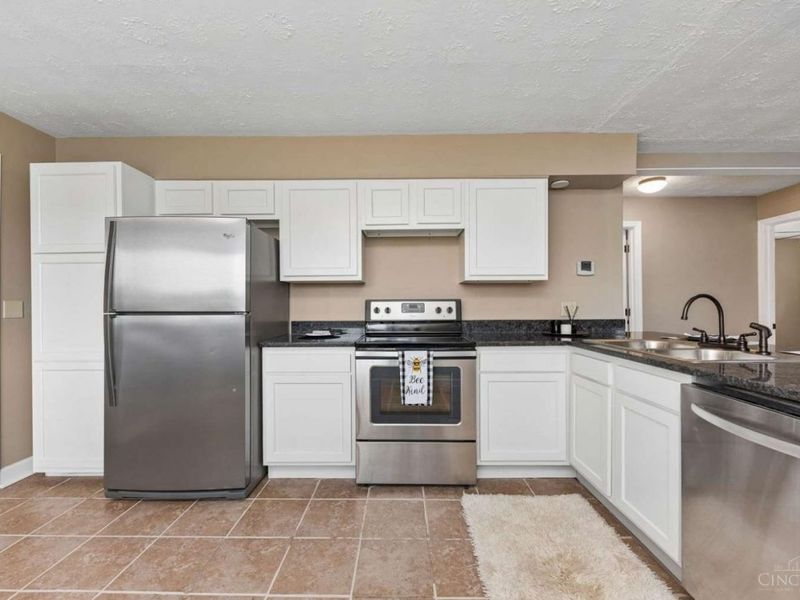 2347 Greenbush West Road, Sterling Twp, OH 45176 Photo 2
