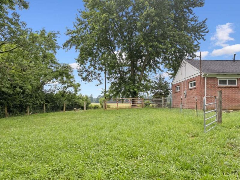 2347 Greenbush West Road, Sterling Twp, OH 45176 Photo 20