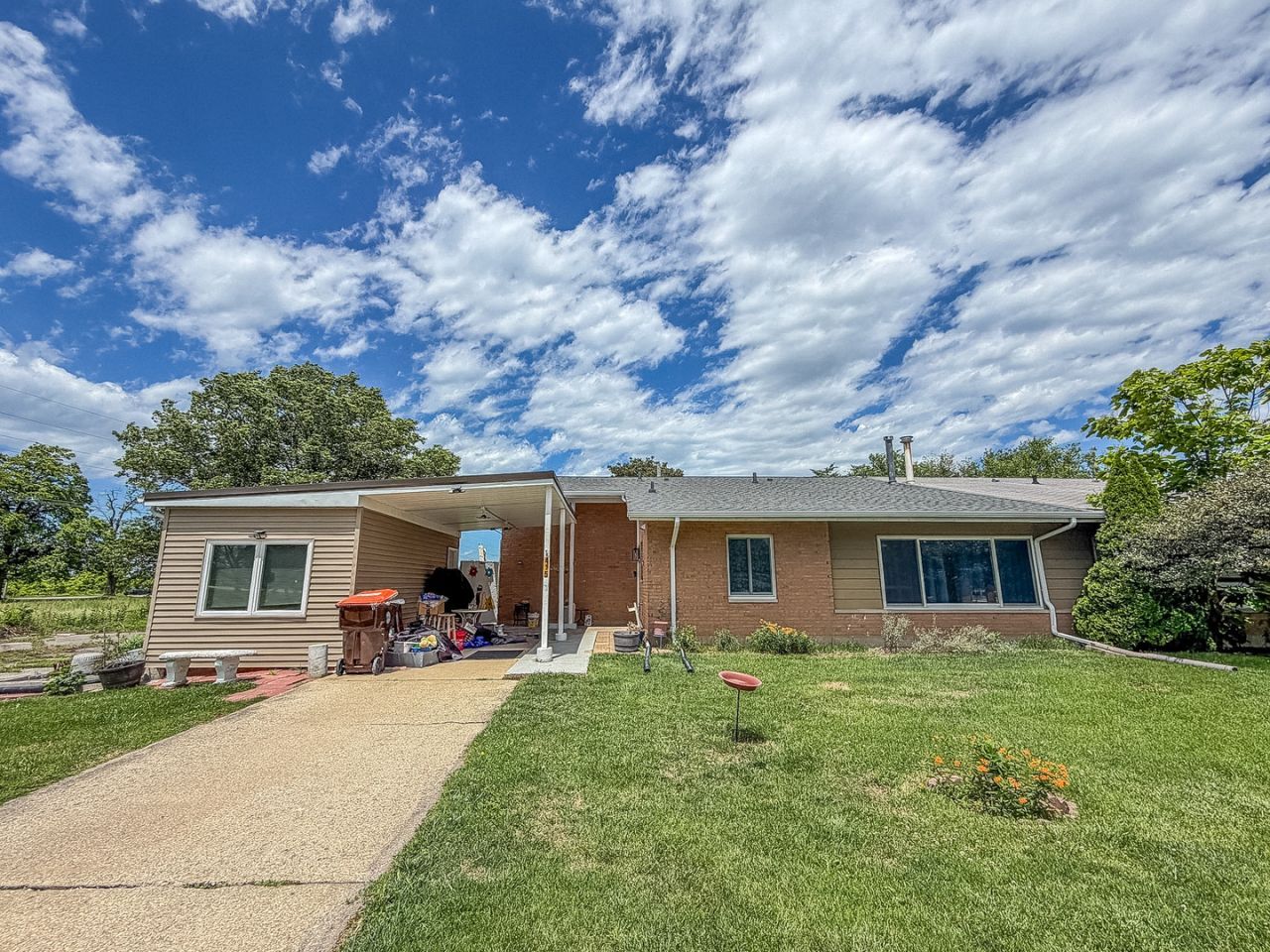 415 W Frost Avenue , Rantoul, IL 61866 Main Photo