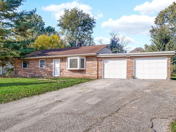 5720 S Madison Street , Hinsdale, IL 60521