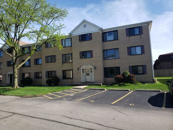 9315 HAMILTON Court , Unit F, Des Plaines, IL 60016