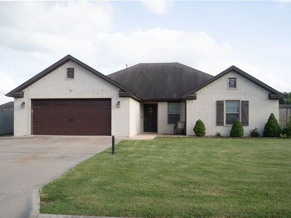 1001 Red Oak Street , Elkins, AR 72727