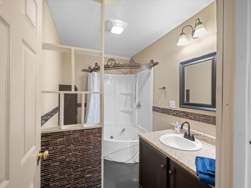 14245 W SR 163, Oak Harbor, OH 43449 Photo 16