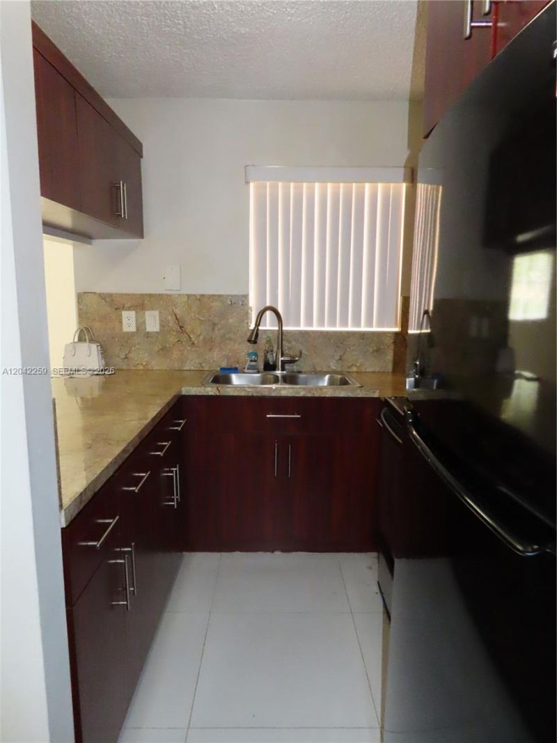 13894 SW 65th Ter , Unit 12, Miami, FL 33183 Photo