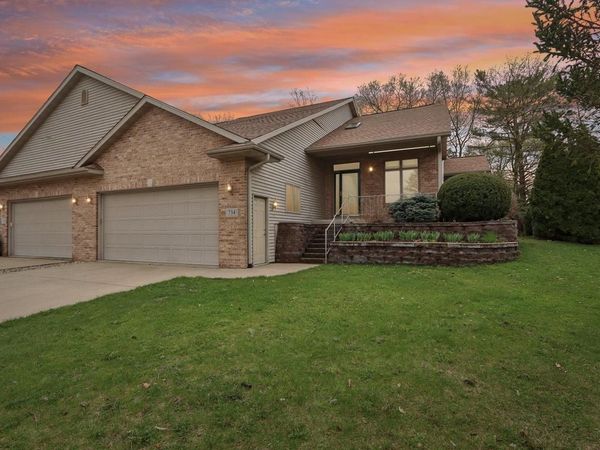 734 8th Street, Prairie Du Sac, WI 53578
