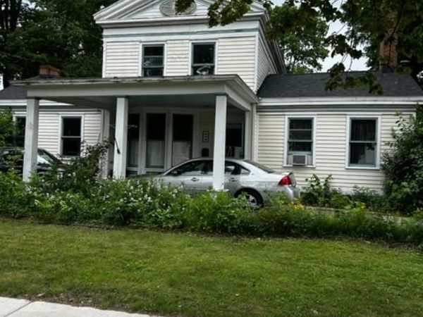 298 W Chicago Street, Coldwater, MI 49036