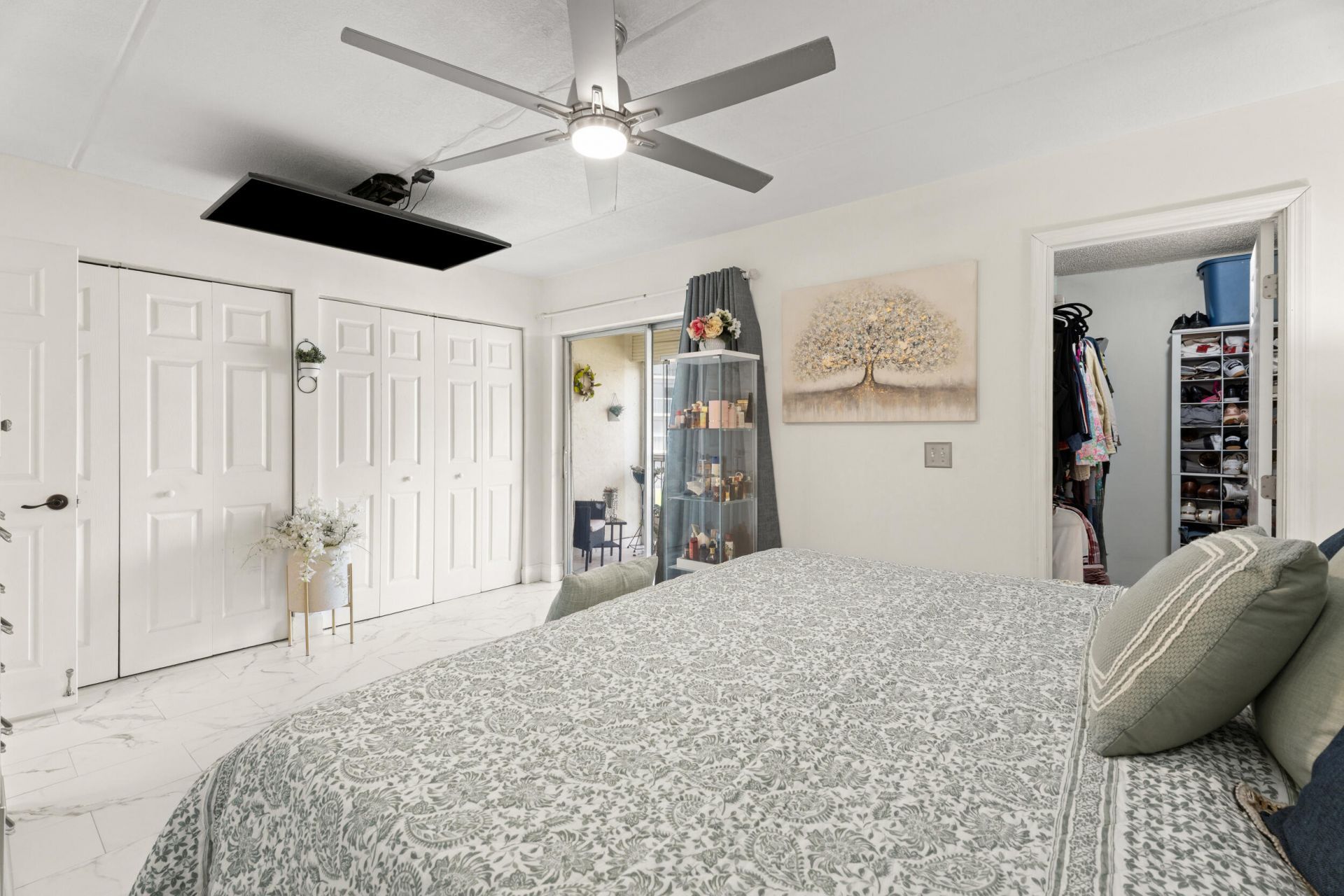 200 Village Green Circle E, Unit 206, Palm Springs, FL 33461 Photo