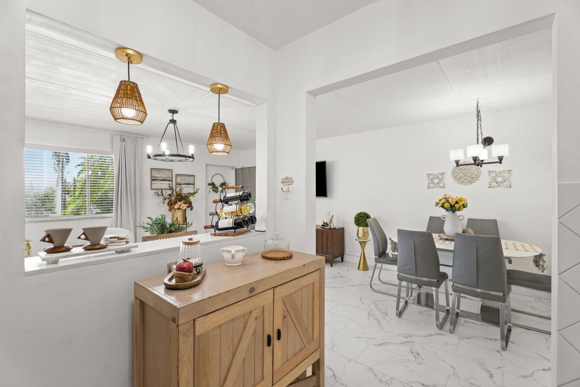 200 Village Green Circle E, Unit 206, Palm Springs, FL 33461 Photo