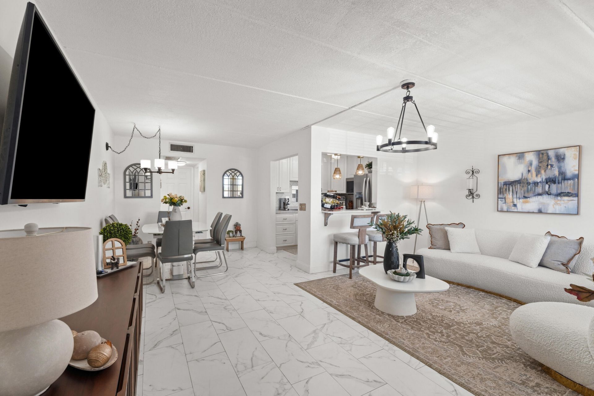 200 Village Green Circle E, Unit 206, Palm Springs, FL 33461 Photo