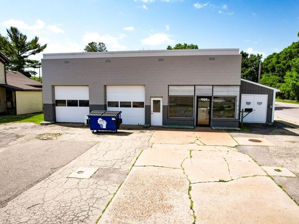 1002 E Main Street, Reedsburg, WI 53959