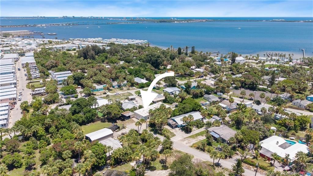 2653 NE Palm Avenue, Jensen Beach, FL 34957 Photo