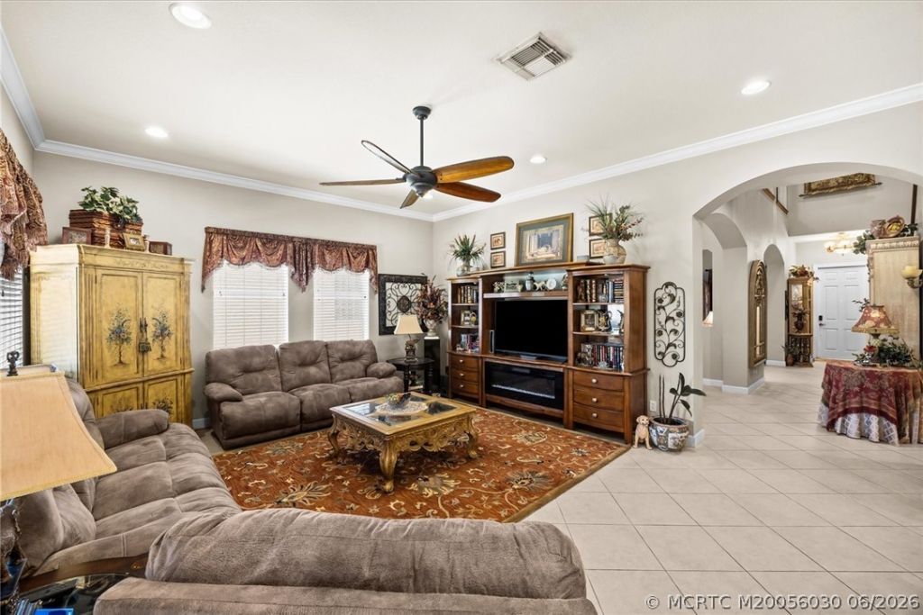 5718 SW Bald Eagle Drive, Palm City, FL 34990 Photo