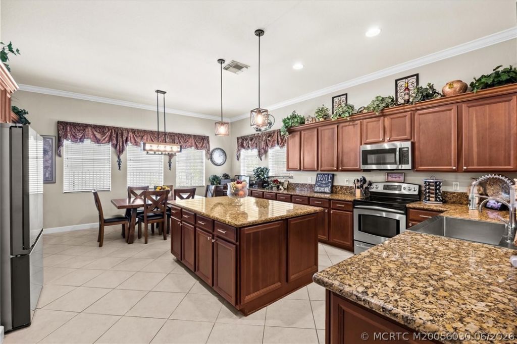 5718 SW Bald Eagle Drive, Palm City, FL 34990 Photo