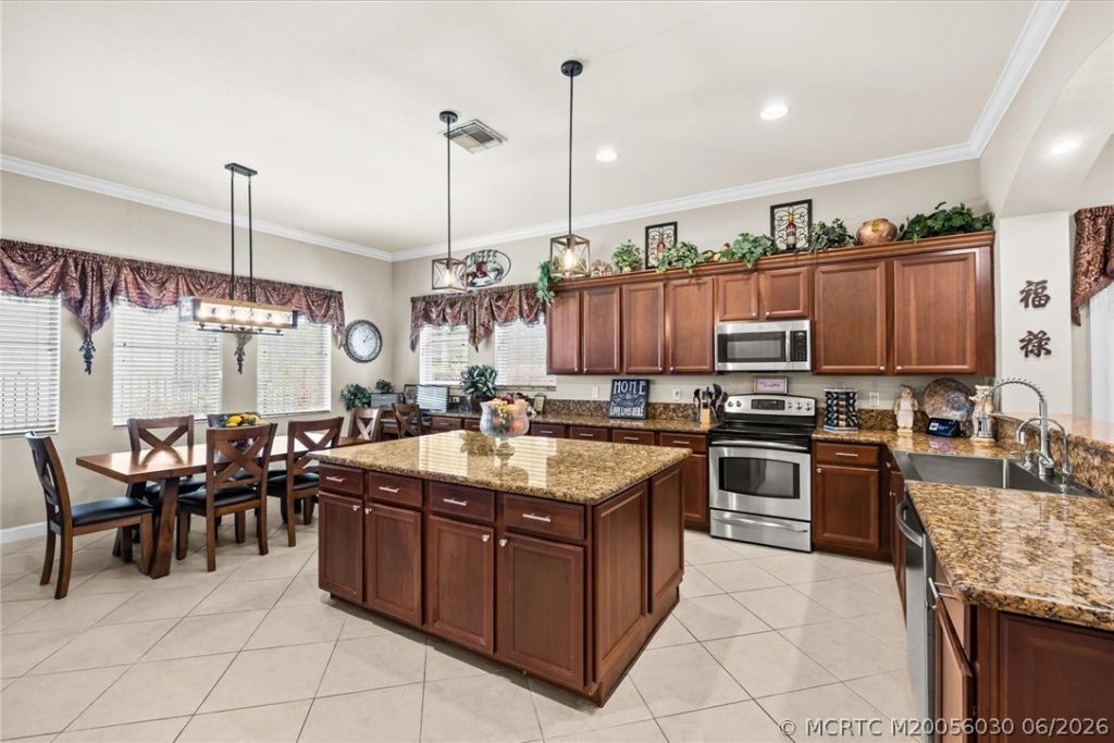 5718 SW Bald Eagle Drive, Palm City, FL 34990 Photo
