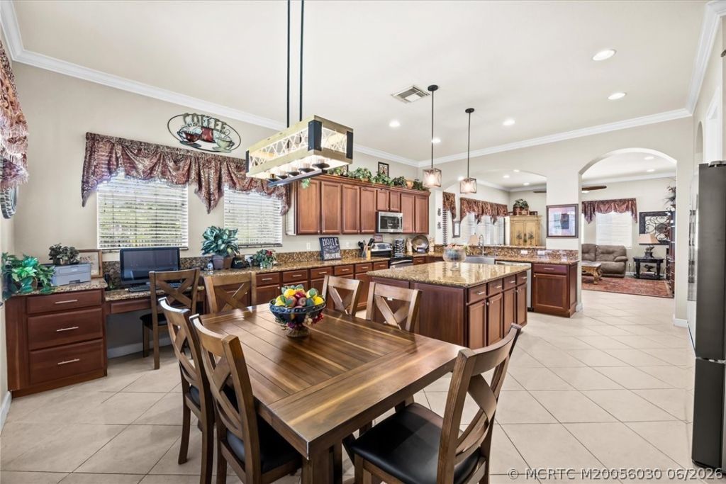 5718 SW Bald Eagle Drive, Palm City, FL 34990 Photo