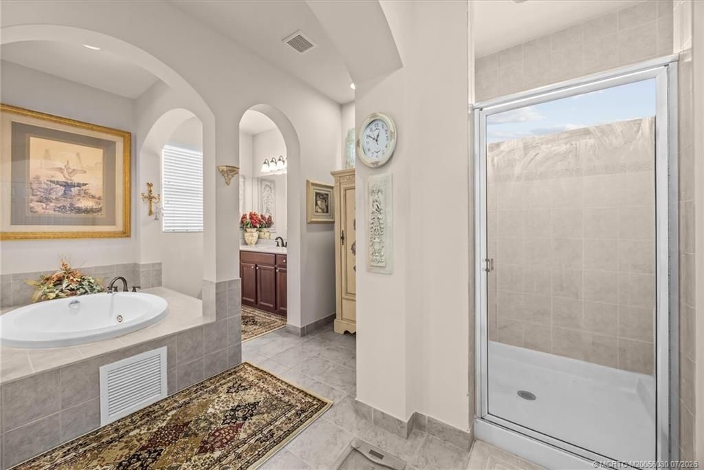 5718 SW Bald Eagle Drive, Palm City, FL 34990 Photo