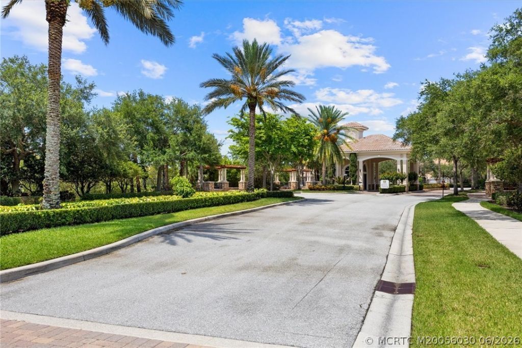 5718 SW Bald Eagle Drive, Palm City, FL 34990 Photo