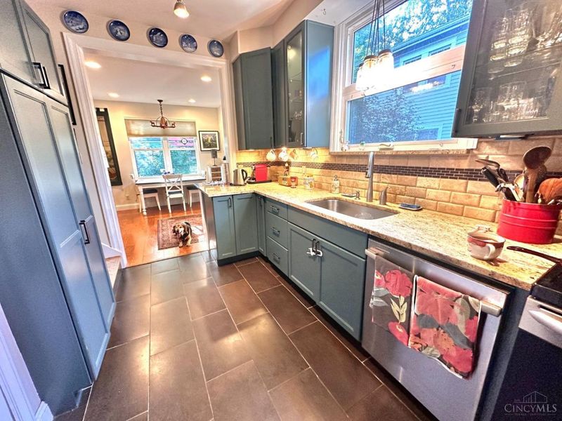6304 Orchard Lane, Cincinnati, OH 45213 Photo 6