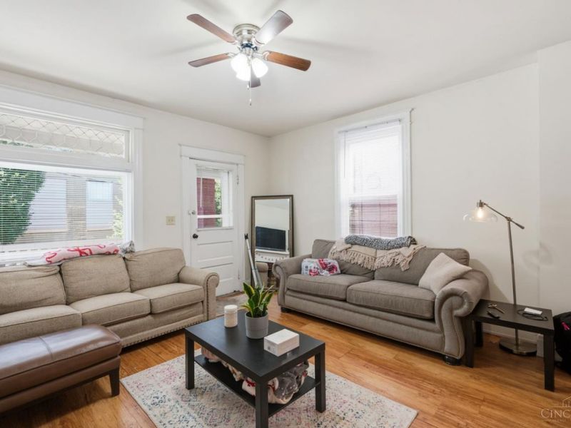 218 Donahue Street, Cincinnati, OH 45219 Photo 4