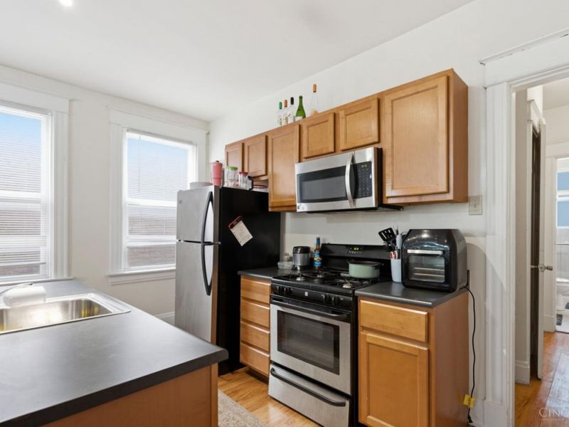 218 Donahue Street, Cincinnati, OH 45219 Photo 5