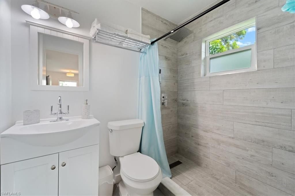 3365 Estey Ave, Naples, FL 34104 Photo