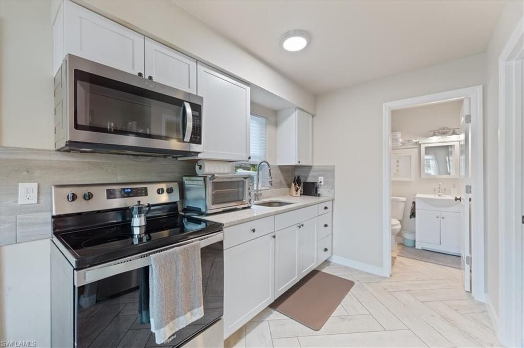 3365 Estey Ave, Naples, FL 34104 Photo
