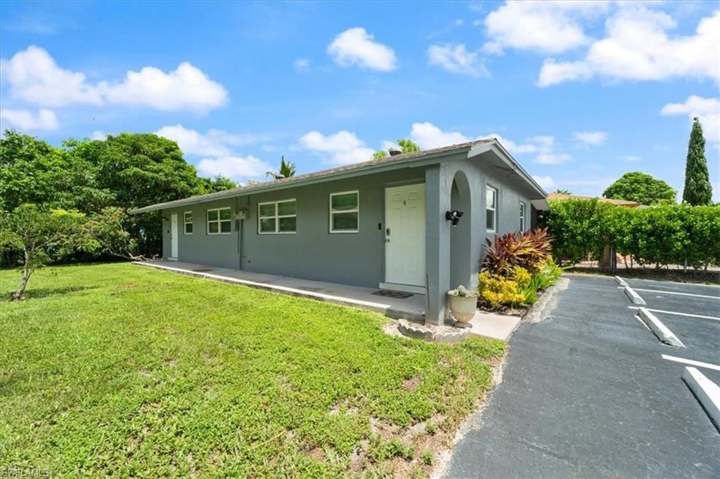 3365 Estey Ave, Naples, FL 34104 Photo