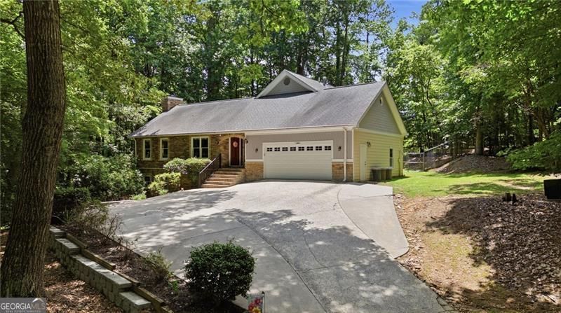 5855 Wills Lake Road, Cumming, GA 30040 Main Photo