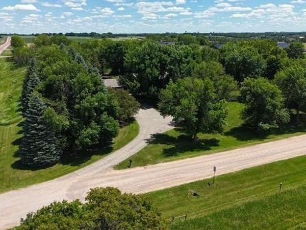 3155 Matthew Drive, Windom, MN 56101