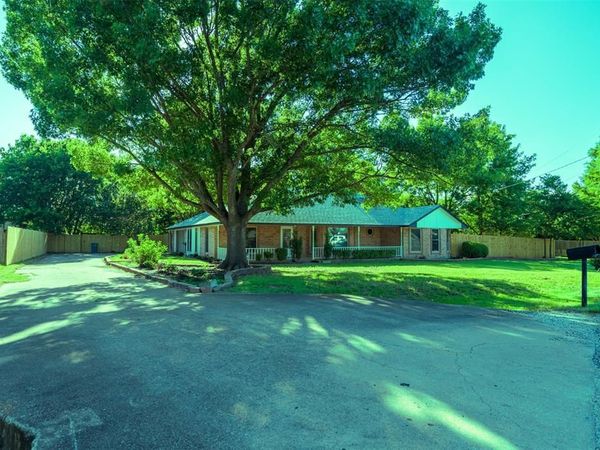 149 Lassetter Drive , Red Oak, TX 75154