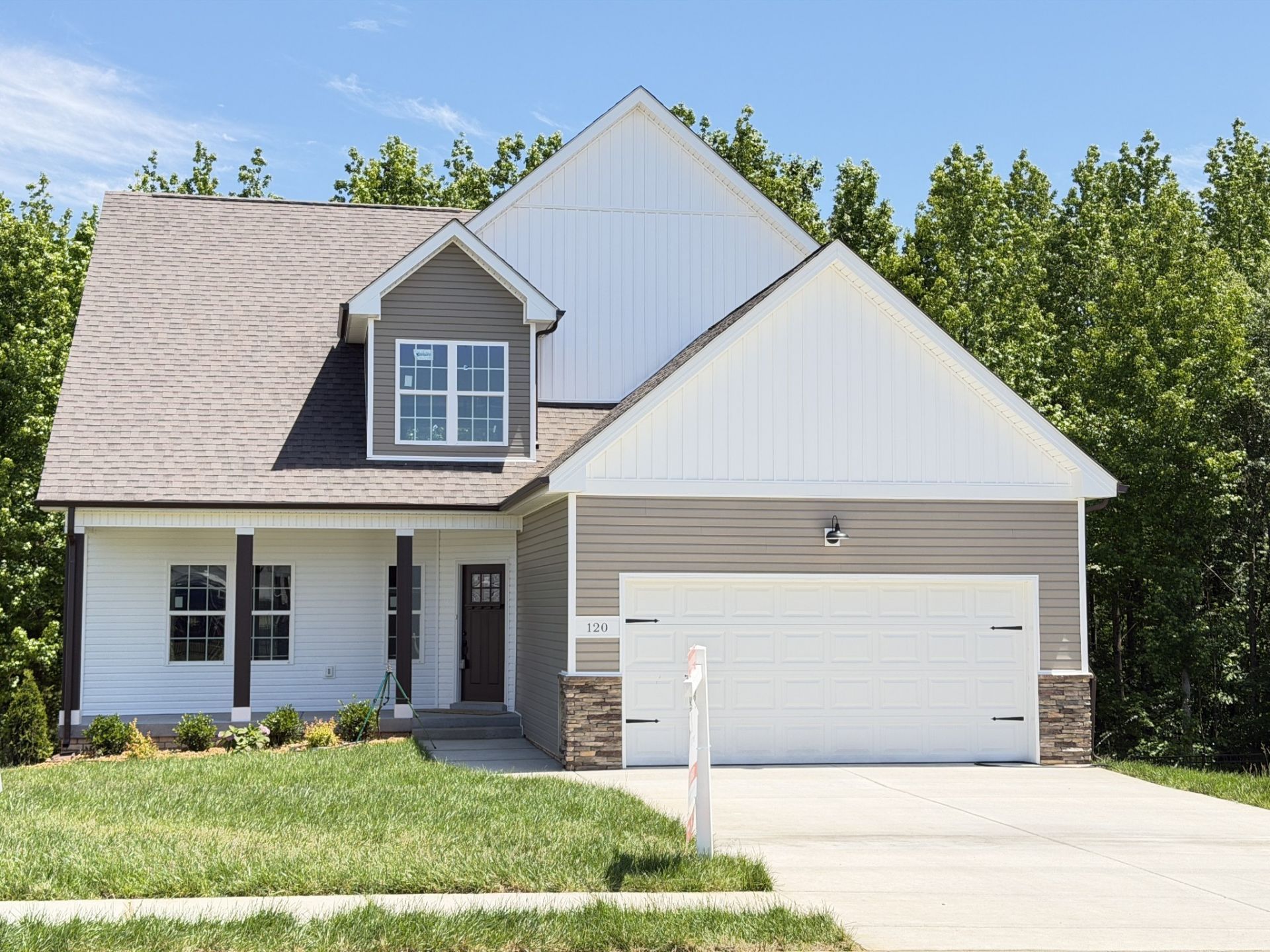 120 Hummingbird Way, Clarksville, TN 37043 Main Photo