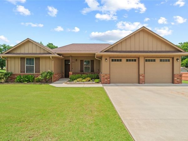 2802 N Broadway Avenue, Shawnee, OK 74804