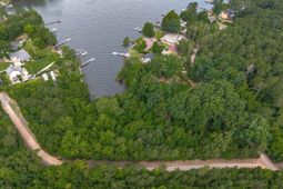 1600 Wildwood Cove Road  photo 4