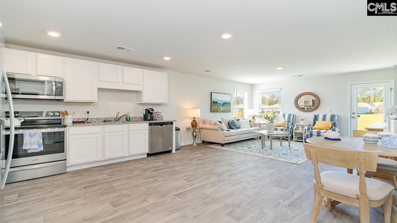 123 Brooks Drive  Photo 4