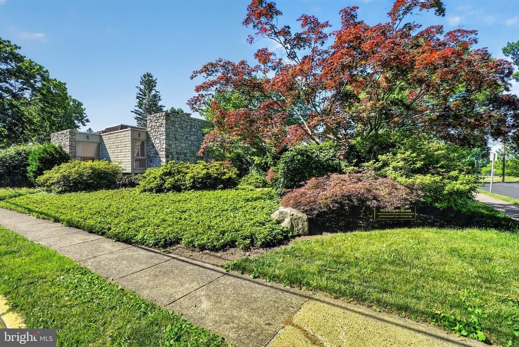 360 W COURT STREET, DOYLESTOWN, PA 18901