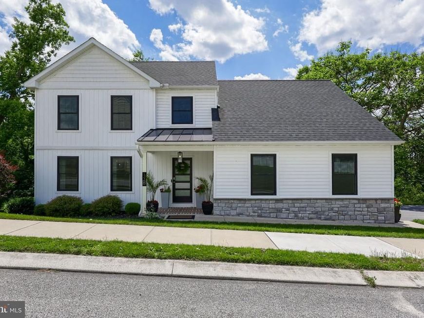 136 Conestoga Woods Road, Lancaster, PA 17602 Main Photo