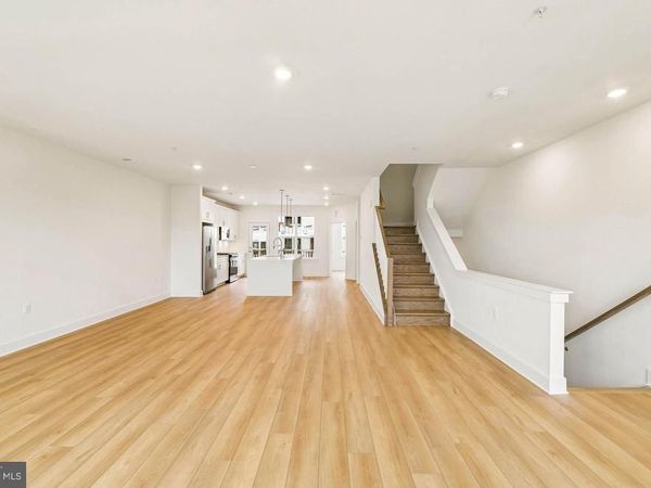 512 PARKVIEW AVENUE, GAITHERSBURG, MD 20878