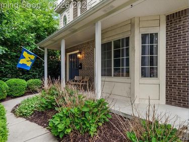 124 Woodside Road, Royal Oak, MI 48073