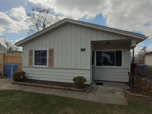 23911 METHUEN Avenue , Warren, MI 48091