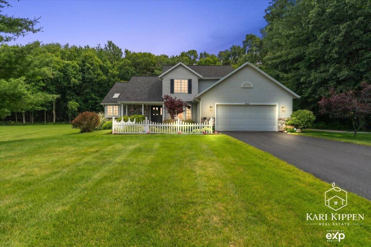 8150 Country Pine Drive Se, Alto, MI 49302 Main Photo