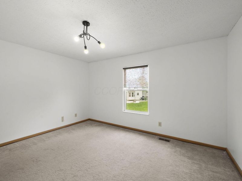 110 Lantern Chase Court, Delaware, OH 43015 Photo 22