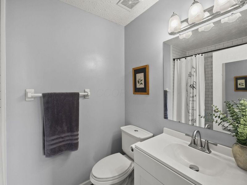 110 Lantern Chase Court, Delaware, OH 43015 Photo 33