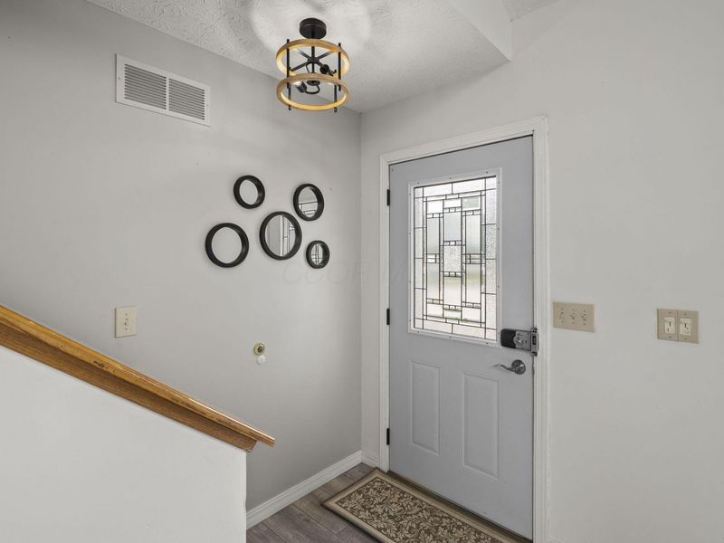 110 Lantern Chase Court, Delaware, OH 43015 Photo 6